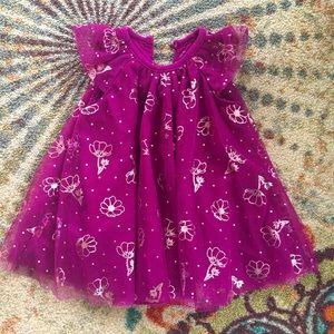 Pretty baby dress w/ matching headband.